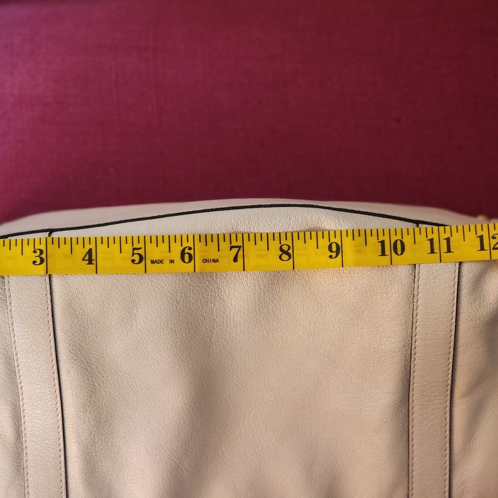 Handbag - Picture 10 of 11